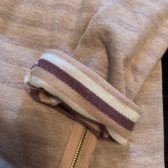 Sweater - Picture 4 of 5